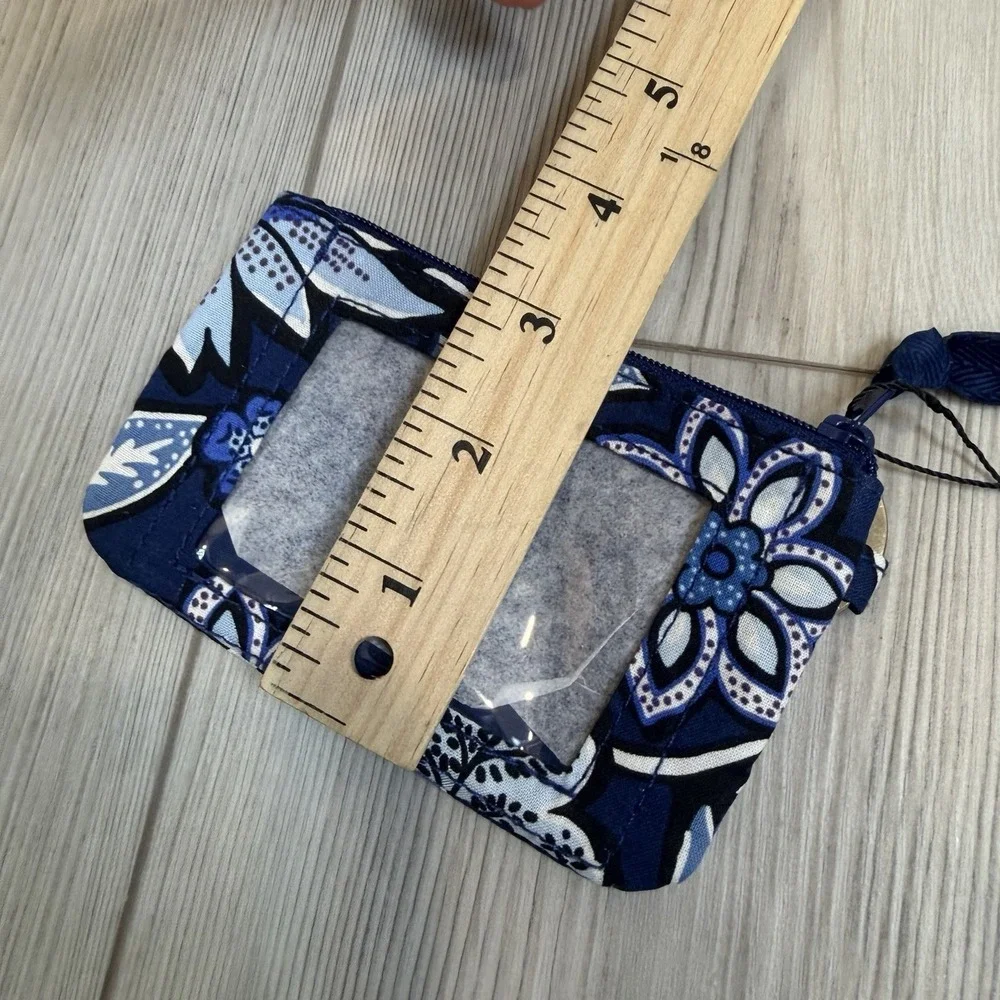 Vera Bradley TROPICS TAPESTRY Zip‎ ID Case NWT Blue